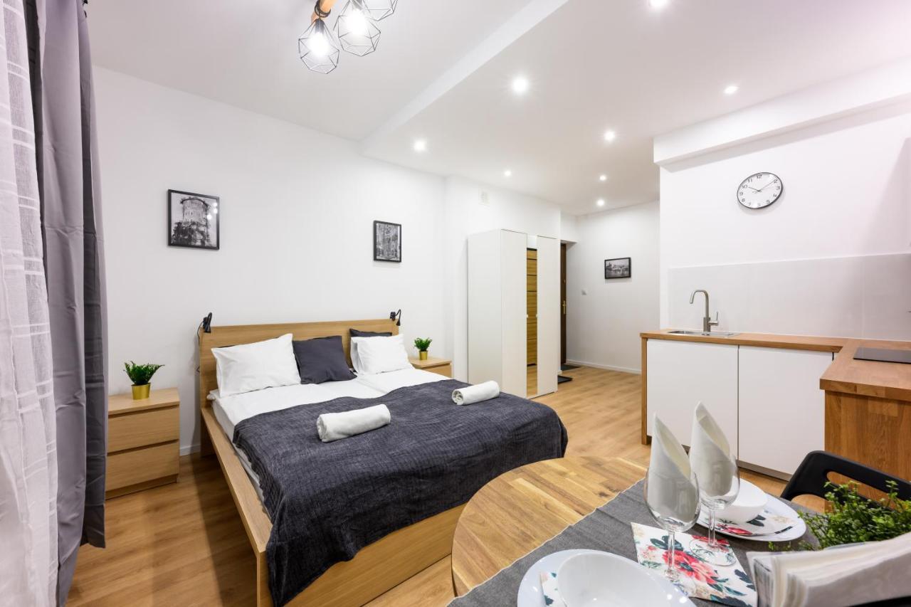 Cracow Rent Apartments - Spacious Apartments For 2-7 People In Quiet Area - Kolberga Street Nr 3 - 10 Min To Main Square By Foot Kraków Eksteriør billede