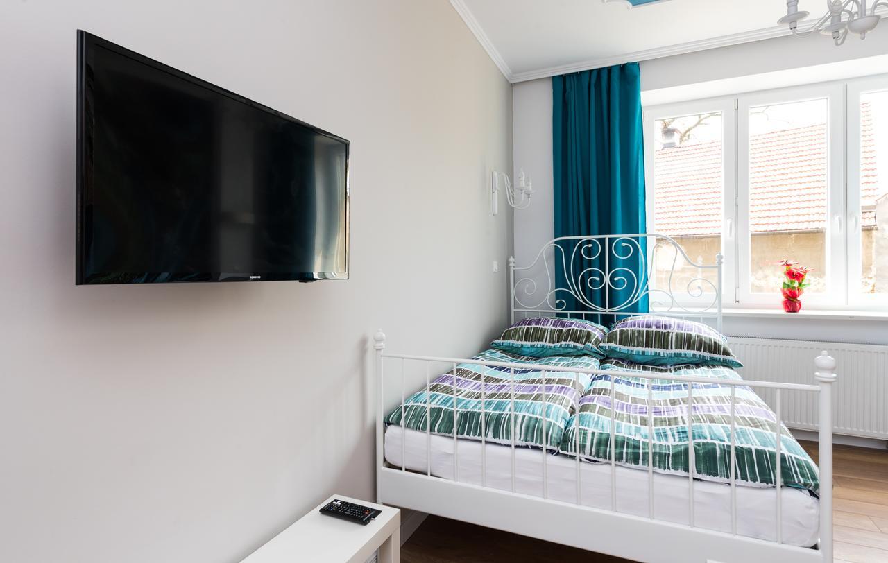 Cracow Rent Apartments - Spacious Apartments For 2-7 People In Quiet Area - Kolberga Street Nr 3 - 10 Min To Main Square By Foot Kraków Eksteriør billede