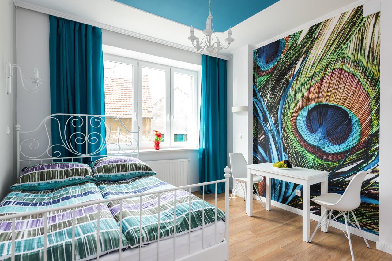 Cracow Rent Apartments - Spacious Apartments For 2-7 People In Quiet Area - Kolberga Street Nr 3 - 10 Min To Main Square By Foot Kraków Eksteriør billede