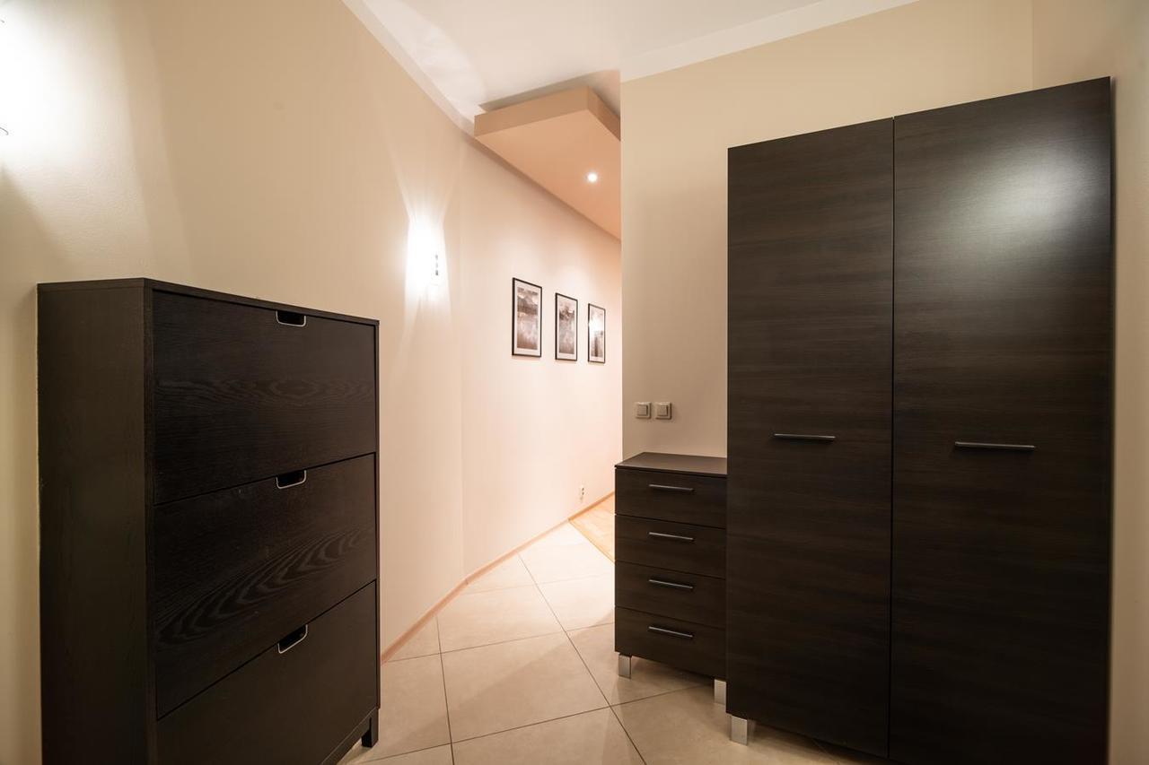 Cracow Rent Apartments - Spacious Apartments For 2-7 People In Quiet Area - Kolberga Street Nr 3 - 10 Min To Main Square By Foot Kraków Eksteriør billede