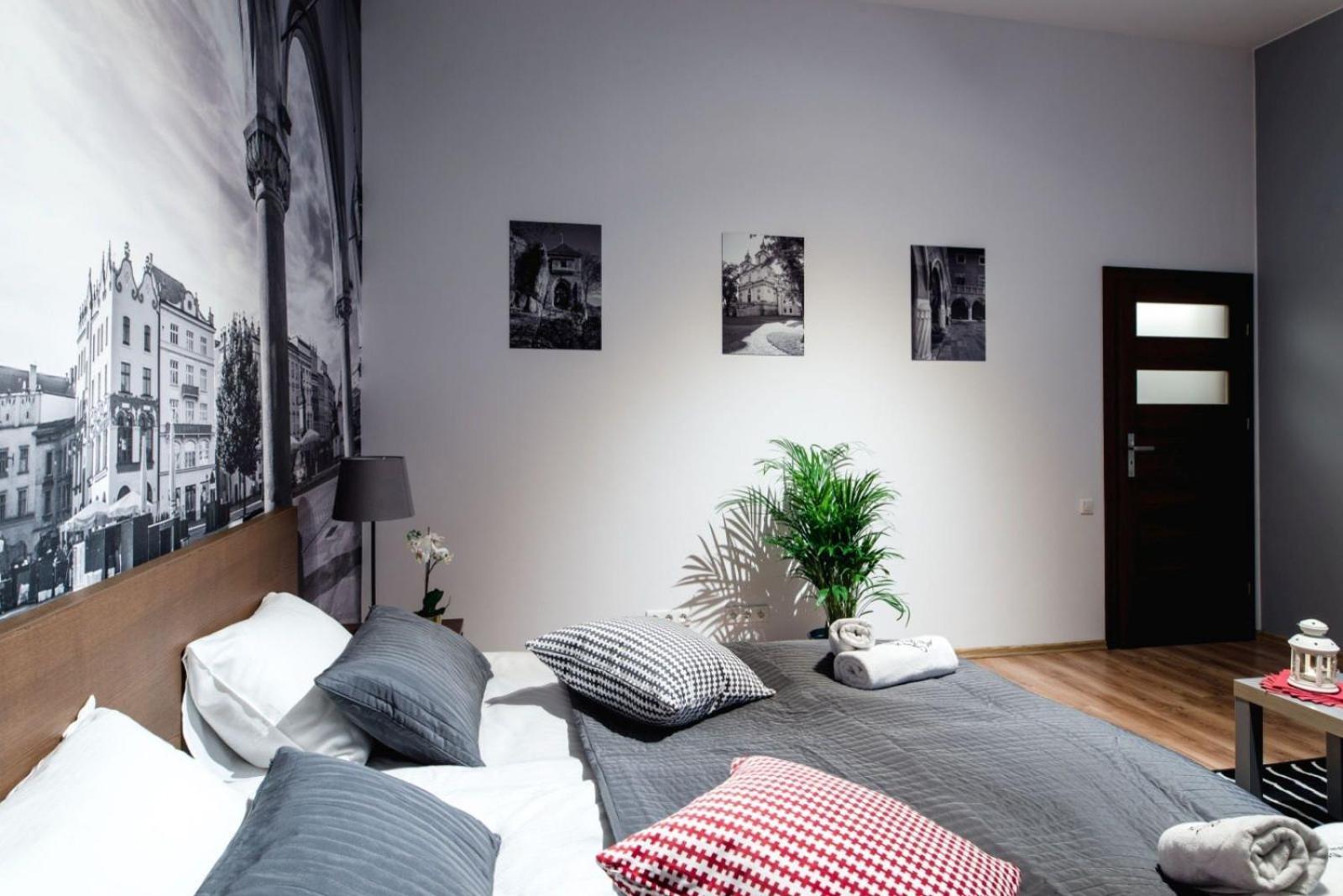 Cracow Rent Apartments - Spacious Apartments For 2-7 People In Quiet Area - Kolberga Street Nr 3 - 10 Min To Main Square By Foot Kraków Eksteriør billede
